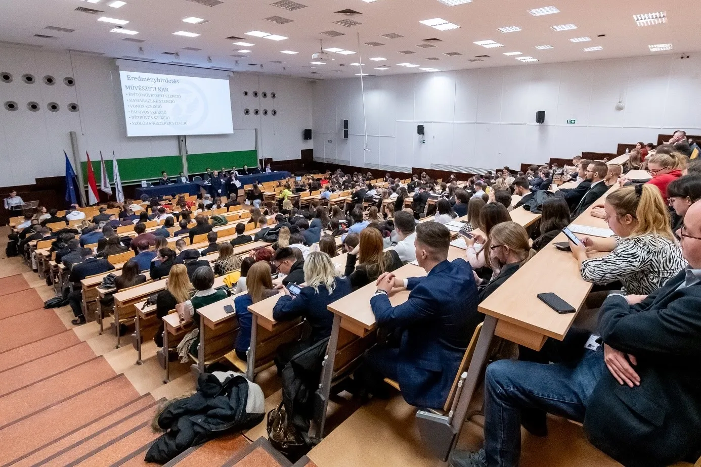 The main auditorium of Széchenyi István University was filled for the opening and award ceremony of the Scientific and Artistic Students’ Conference. (Photo: András Adorján)